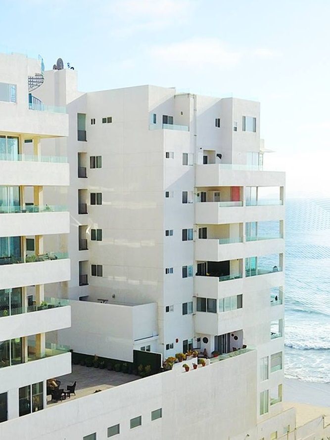 aqua-residencial-building-playas-properties-mexico